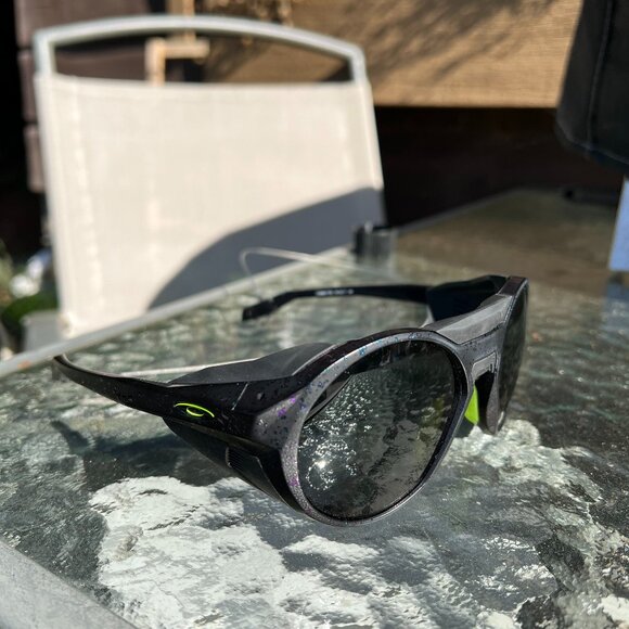 Oakley Clifden Odyssey limited edition sunglasses - Picture 1 of 3